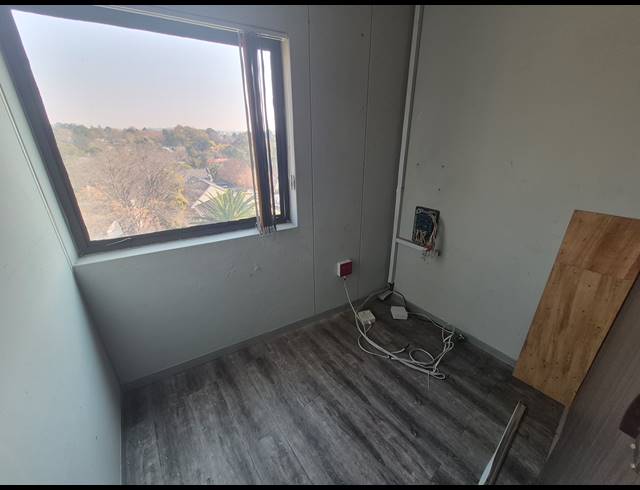 319M² OFFICE TO LET IN WOODMEAD